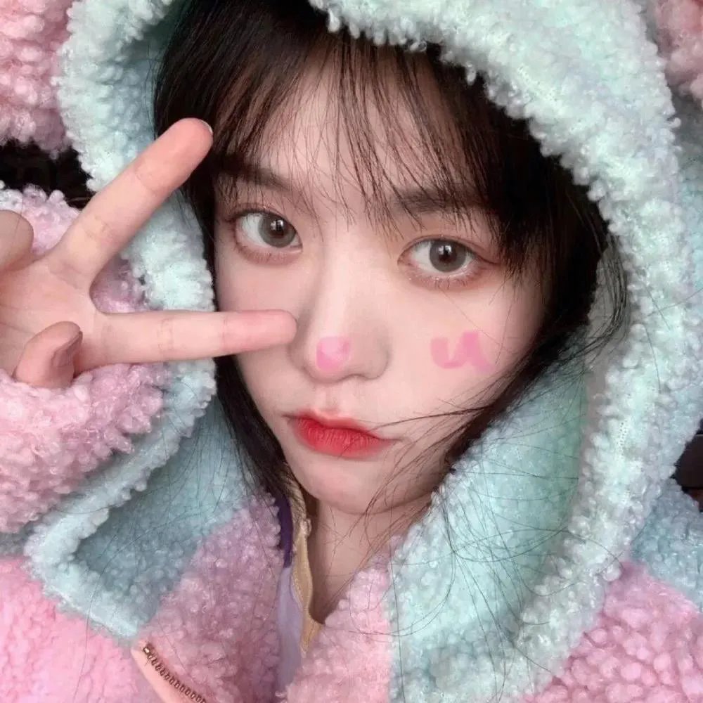 弗罗拉与松鼠侠